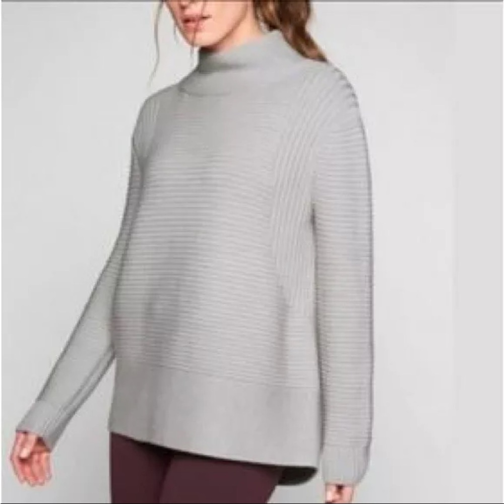 Athleta Merino Wool Funnel Neck‎ Sweater Light Gray Small